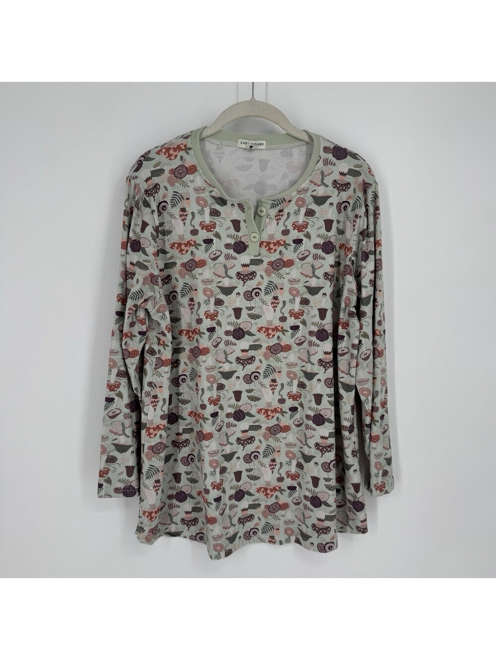 Earthbound trading pajama top medium M mushroom whimsical garden floral plant